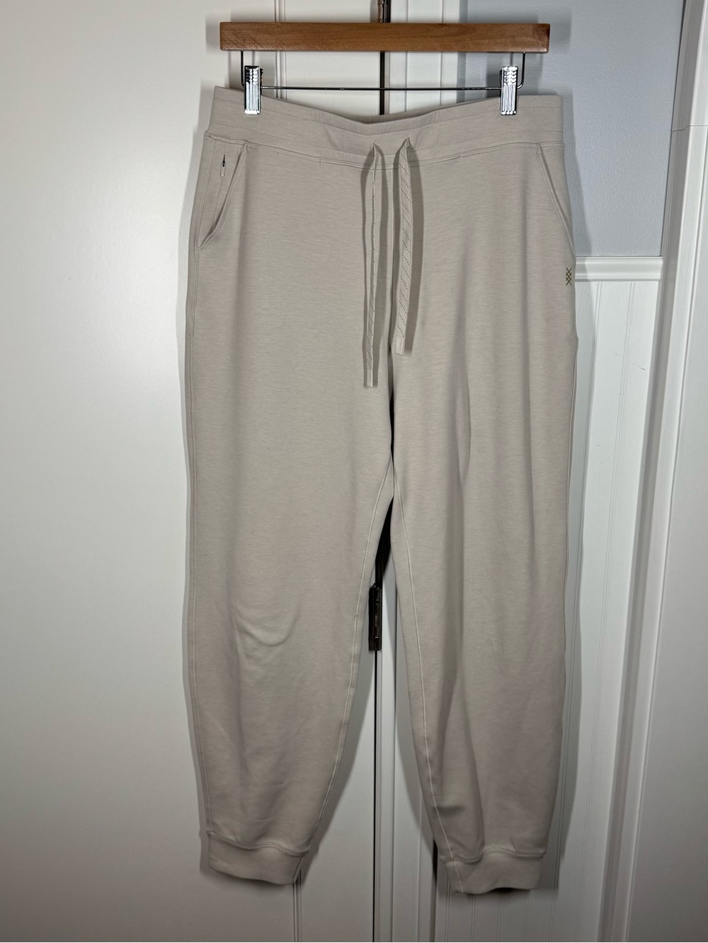 Rhone Jogger DreamGlow Pants Womens Large Sweatpants COMFY Cream Athleisure